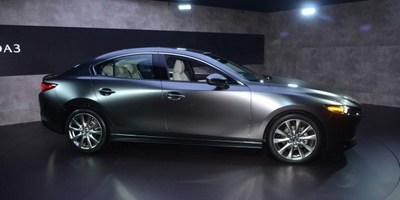 Озвучена стоимость новых Mazda 3