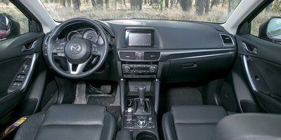 Интерьер Mazda CX-5 2017
