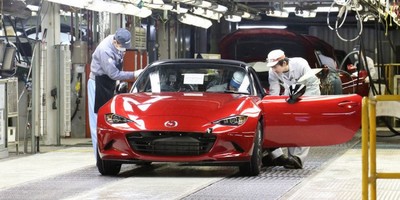 Новое поколение Mazda MX-5 уже на конвейере